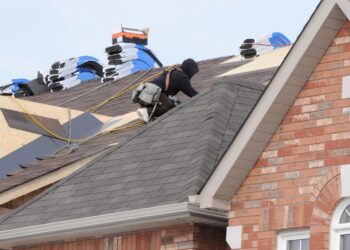 Cost to replace a roof in the US, UK, and Asia: A Comprehensive Guide